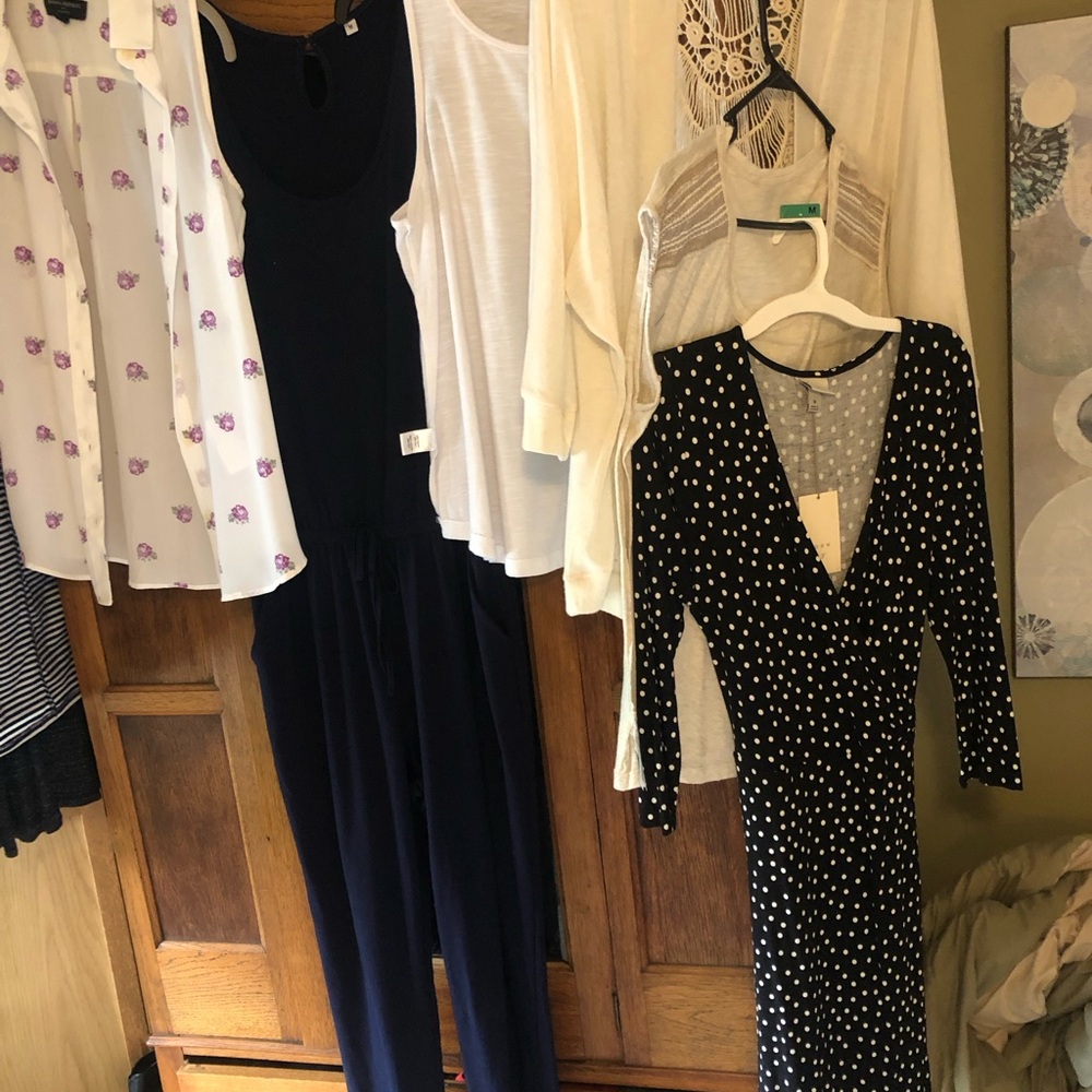 Women’s Spring Lot - Picture 2 of 5